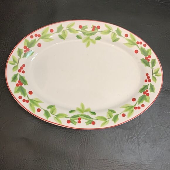 Christmas Holiday Party Red Green Holly Berries Serving Platter Heavy Durable - Picture 1 of 5